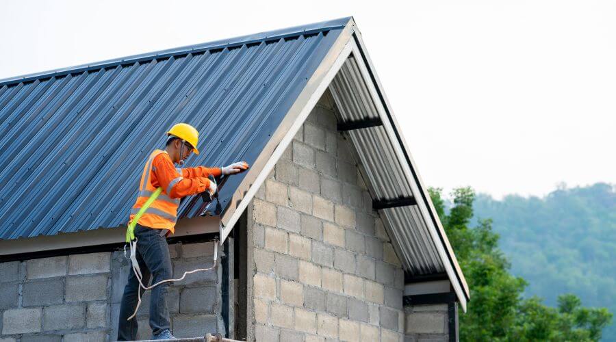 Professional residential roofers in Barnett, MO